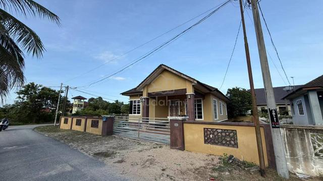 Banglo subsale Untuk DIJual di kg paya teratai pak pura  1