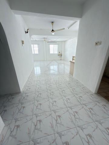2-storey semi-detached, Taman Brown, Gelugor Penang for Sale/Rent 1