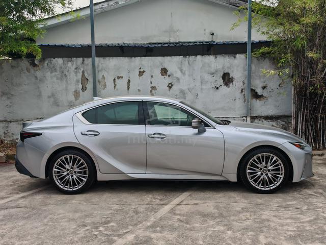 2021 Lexus IS300 2.0 Version L (A) CBU Low Mileage - 5