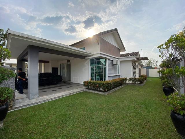 Banglo Setingkat Taman Rupawan 1