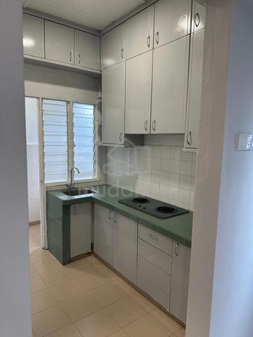 Dahlia Apartment 1