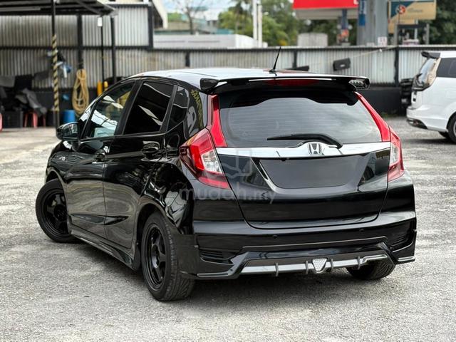 2021 Honda JAZZ E 1.5 (Warranty 3 Yrs ,Nego Letgo) - 4