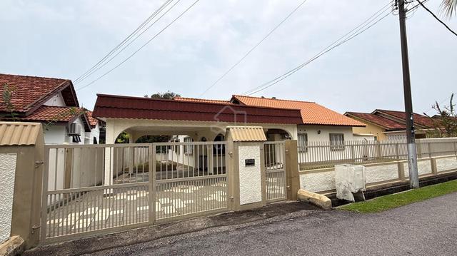 Melaka Klebang Well Maintained 5446sqft Single Storey Bungalow 1