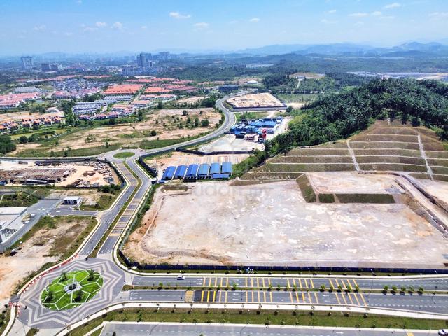STRATEGIC FREEHOLD Commercial Land Setia Alam Sari Bangi - Kajang 1
