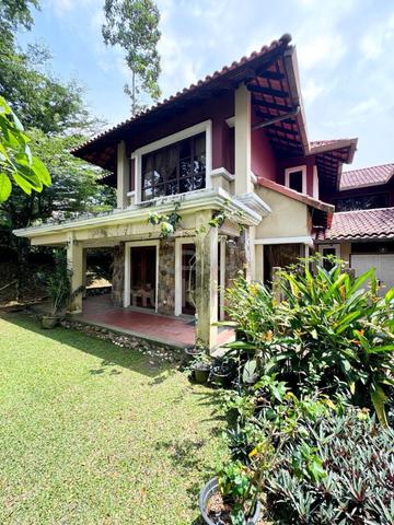 Banglo Saujana Impian Golf Resort l Bali Concept with Private Pool 1