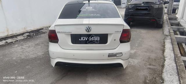 2015 Volkswagen POLO 1.6 FACELIFT (A) - 2