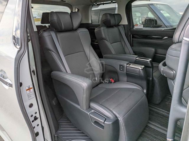 2022 BOOKNOW Ready Stock Toyota ALPHARD 2.5 SC - 5