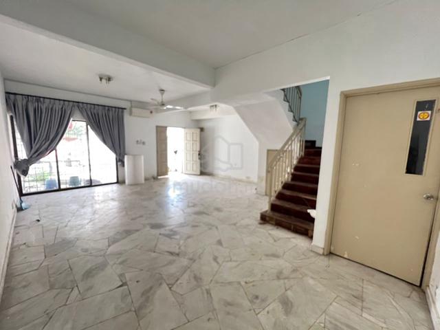 Price Negotiable 2 Storey House Taman Sri Manja Petaling Jaya Sale 1