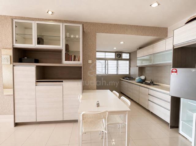 Symphony Heights (Simfoni Heights) 1