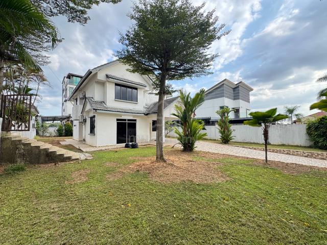 FOR RENT Spacious Furnished 2-Sty Bungalow Bandar Country Homes Rawang 1