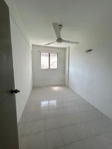 Pinang Emas Flat 1