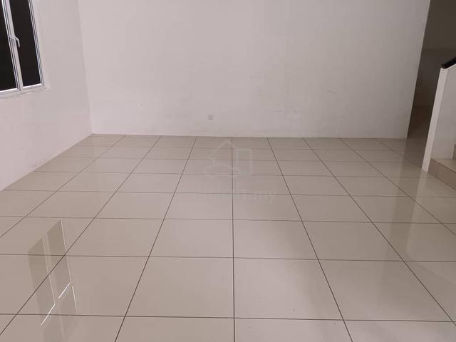 Hijauan Hills 2 storey semi D 5 bed rooms suitable worker stay S Ampat 1