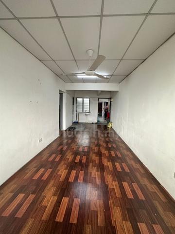 Taman Santuari, Alma 1