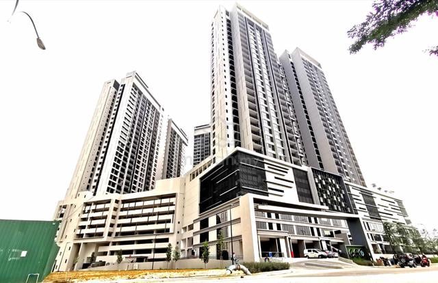 Fully Furnished Selangor Kota Kemuning Room For Rent 1
