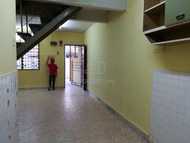 Taman Seraya/ Bkt Teratai 2 Storey Lamded Low Cost -extended 2 rooms 1