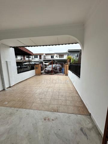 Taman Subang Baru Shah Alam 3 Bedrooms Double Storey Terrace House 1