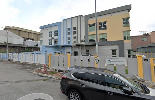2.5 Storey Semi-D Factory Selesa Jaya For Rent 1
