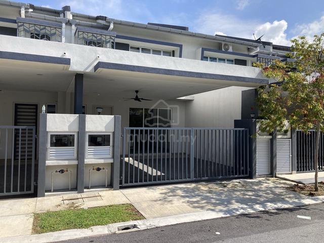 Fully Extended! 2 Storey Terrace For Sale in Bandar Ainsdale Seremban! 1