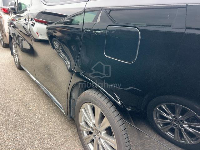 TOYOTA ALPHARD 2.5cc S TYPE GOLD SUNROOF YEAR 2021 - 5