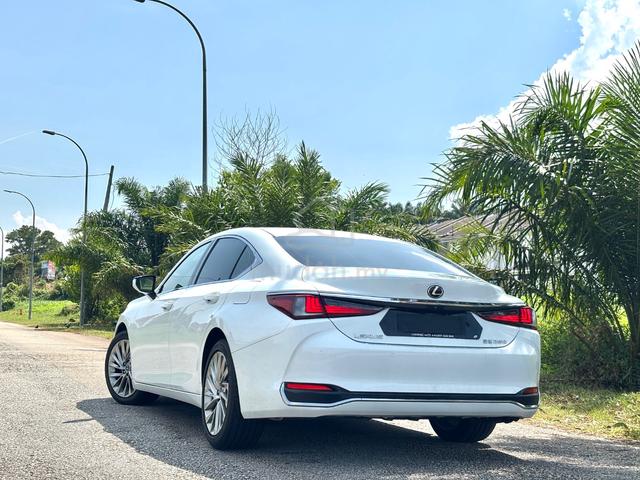 2021 Lexus ES250 2.5 LUXURY MY19 XZ10 (A) - 4
