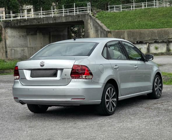 2017 Volkswagen VENTO 1.2 TSI HIGHLINE TSI (A) - 5