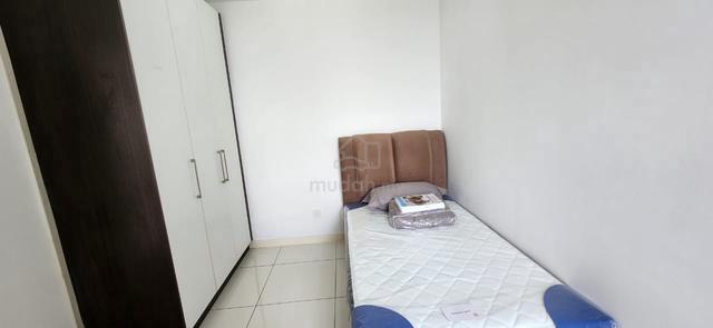 Medium Room at Epic Residence, Near CIQ, Larkin, Tmn Muafakat, BBU 1