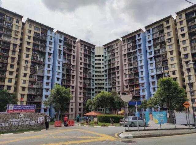 Apartment Abdullah Hukum 1