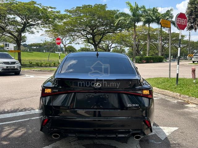 LEXUS IS300 2023 ✨360CAM/ SUNROOF/ 33k KM !! ✨ - 5
