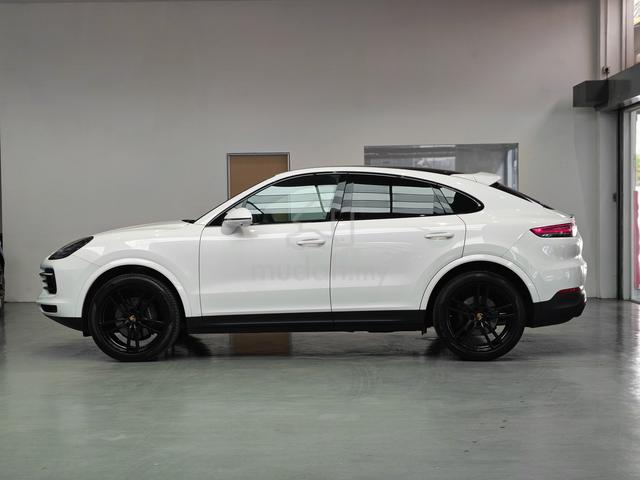 READY STOCK 2021 Porsche CAYENNE COUPE 3.0L V6 - 3