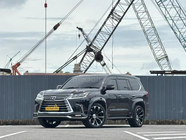 2017 Lexus LX570 5.7 (A) - 4