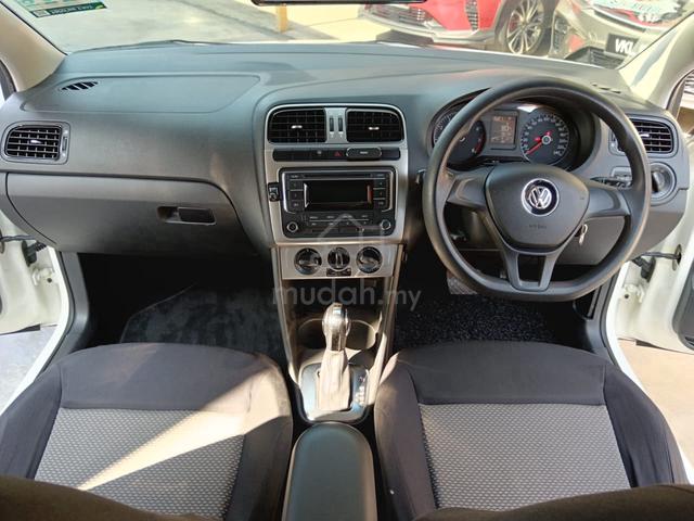 2016 Volkswagen VENTO 1.6 COMFORTLINE (A) - 4