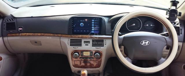 Hyundai SONATA NF 2.4 CVVT-i(A)PREMIUM LUXURY EDI - 3