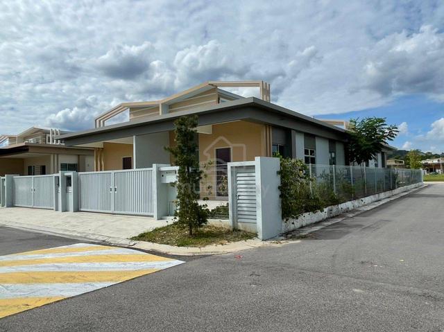 Amber Hill Kangkar Pulai Single Storey Cluster For Rent 1