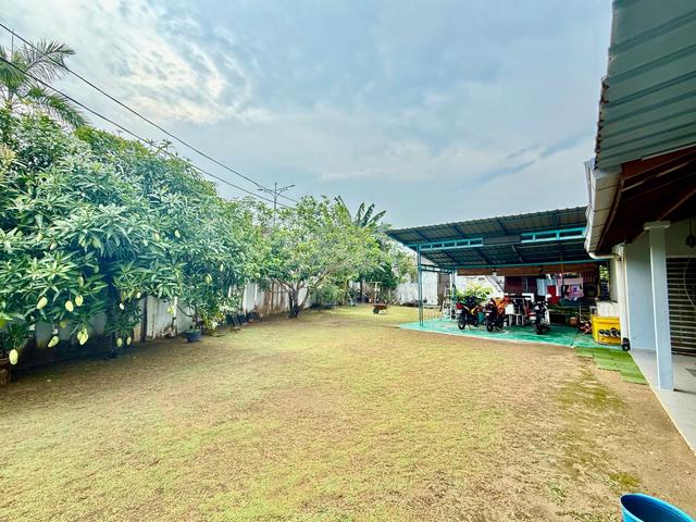 Renovated 5167 sq. feet Single Storey Terrace Sek 12 Bangi 1