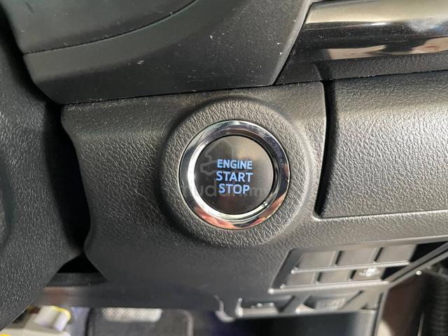 2020 Toyota HILUX 2.8 BLACK EDITION ORI 30K KM - 5