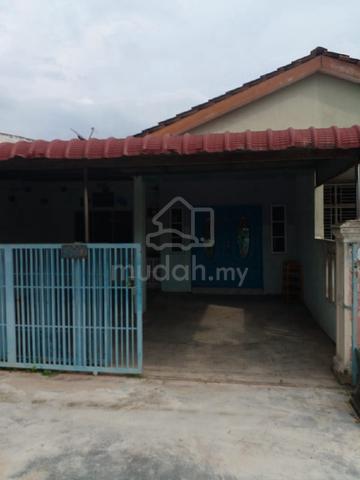 Rumah Sewa di Gemas 1
