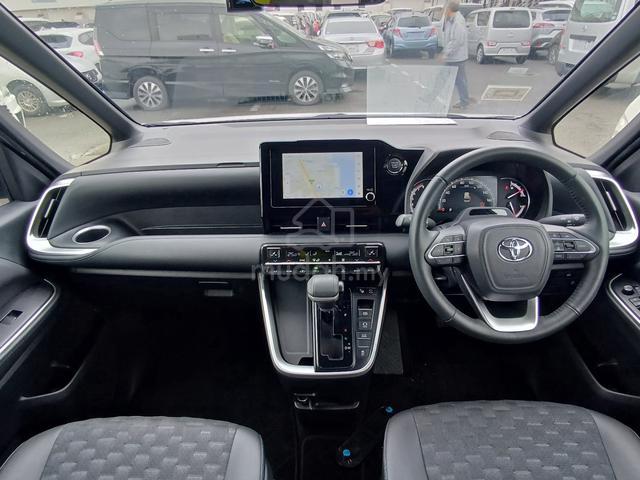 2022 Toyota VOXY 2.0 S-Z (A) 3 HID POWER BOOT - 3