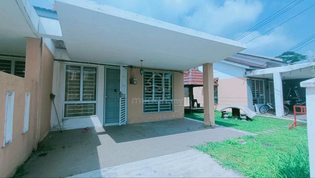 1-Storey Terraced House End Lot For Sale Salak Tinggi Kota Warisan 1
