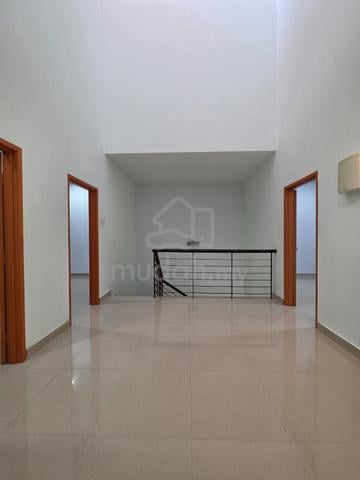 Renovated & Part Furnished 2 Storey House in Denai Alam For Rent. 1