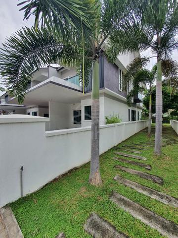 Ipoh The Gulf 2 Storey End Lot For Rent/Gated And Guarded/Unoccupied 2