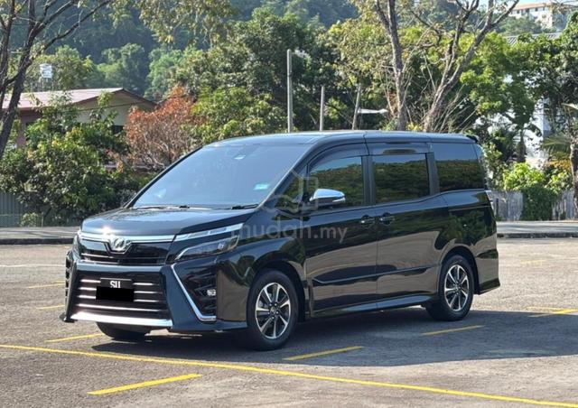 2018 Toyota VOXY V 2.0 (A) - 1