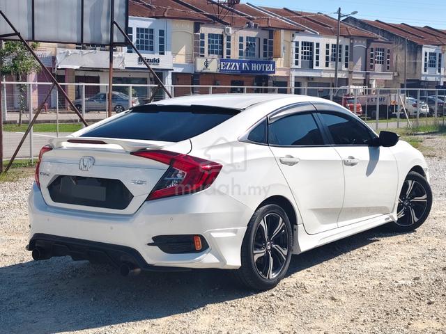 2017 Honda Civic 1.5 TC Turbo 5-Years Warranty - 2