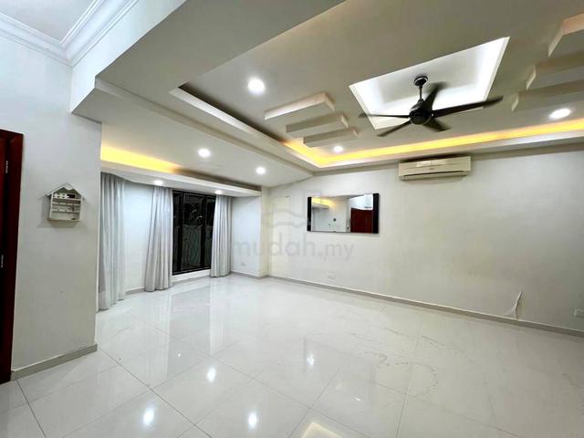 Double Storey House Bandar Putra Permai, Seri Kembangan Selangor 1