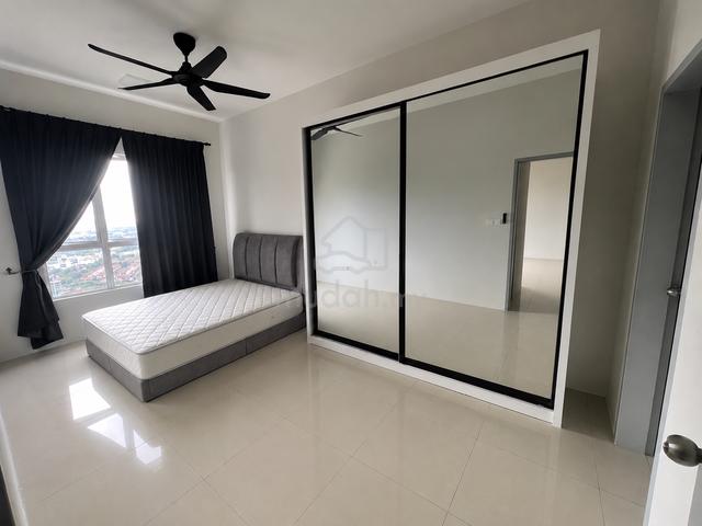Master Room @ Platinum OUG (Female Only) 1