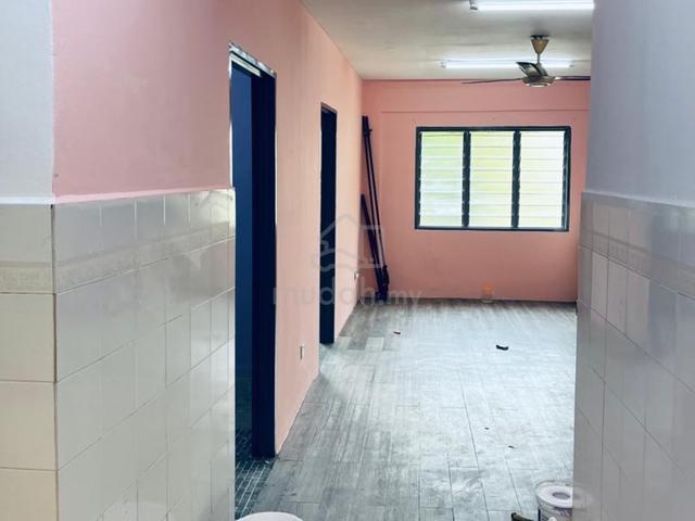 Flat PKNS Seksyen 7 Shah Alam 1