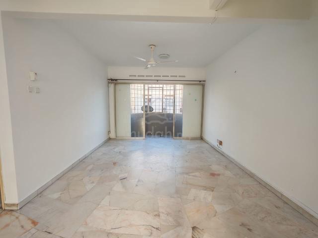 Goodyear Court 3 1