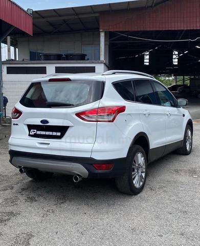 FORD KUGA 1.6 ecoboost Turbo - 2