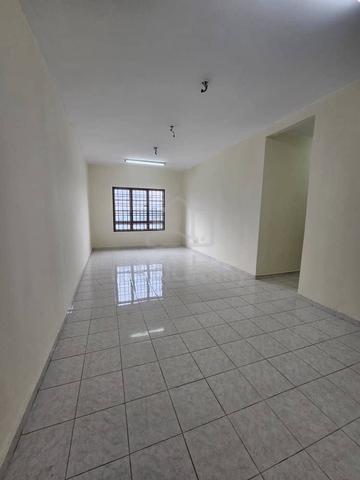 Idaman Senibong Apartment 1
