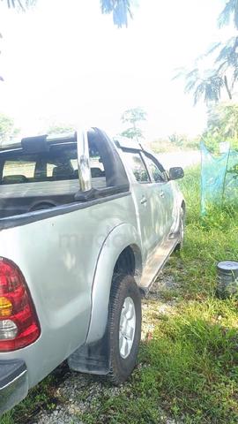 2008 Toyota HILUX 2.5 G FACELIFT (A) - 4