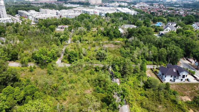 Bungalow Lot 9,600 sqft Bandar Bukit Mahkota Seksyen 9, Kajang 1